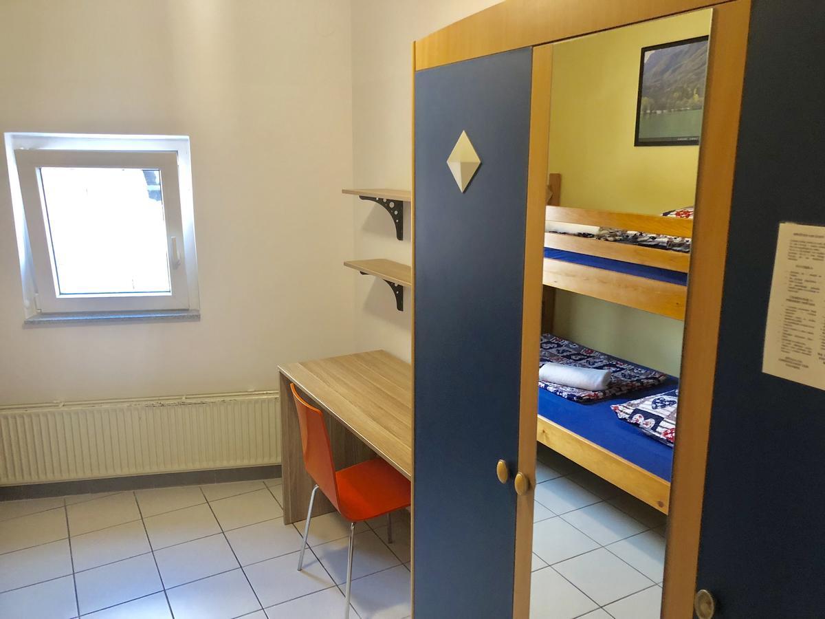 Aladin Hostel Любляна Экстерьер фото