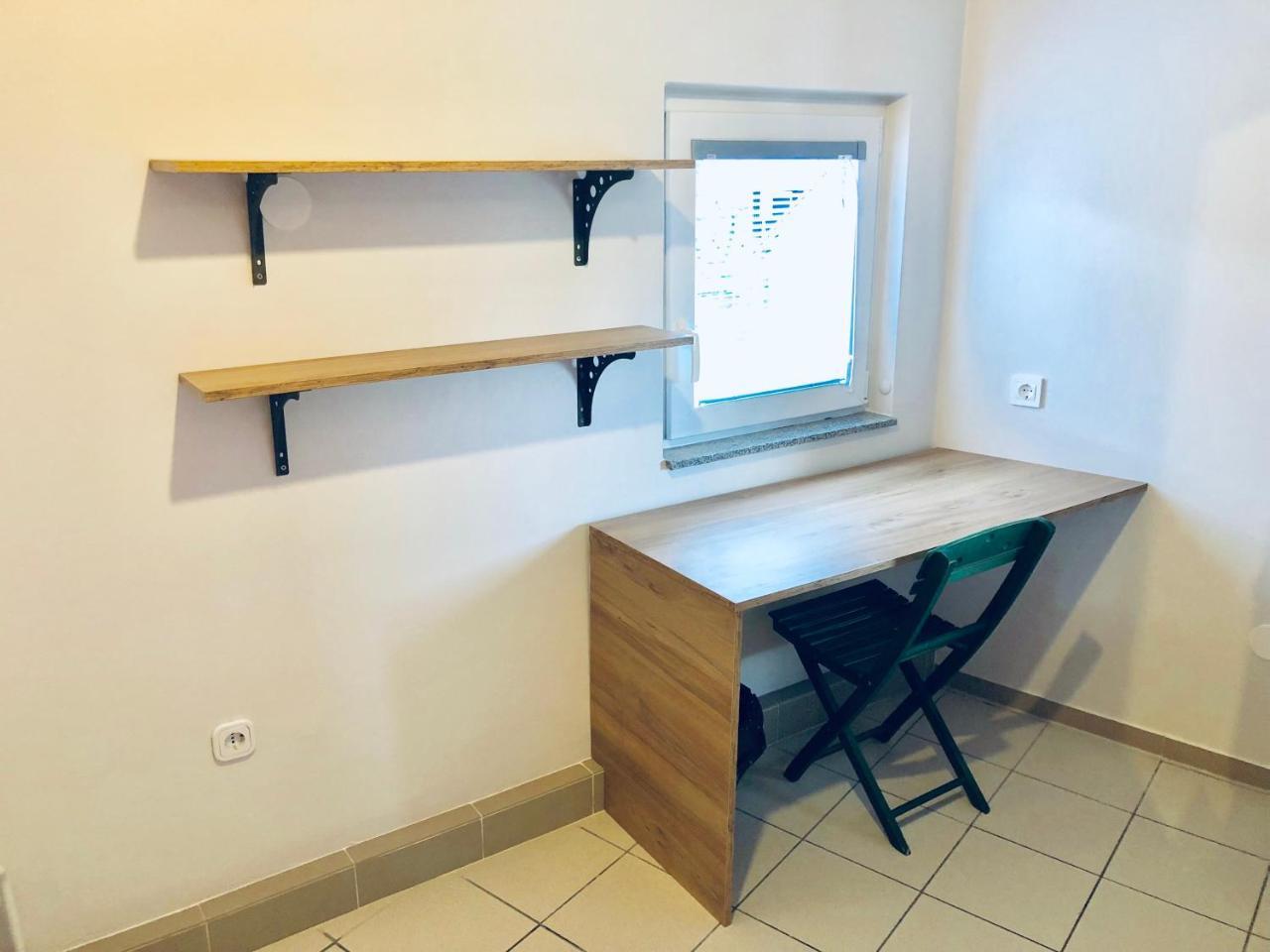 Aladin Hostel Любляна Экстерьер фото
